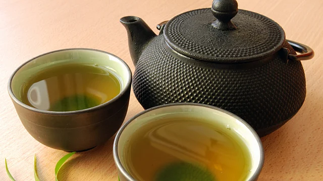 Green tea helps ease stress. 