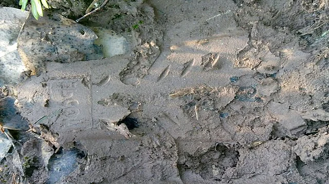 Footprints with the marks of Pakistani sports shoe brand ‘Epcot’. (Photo: Chandan Nandy/<b>The Quint</b>)