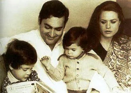 Family photo with father Rajiv Gandhi.