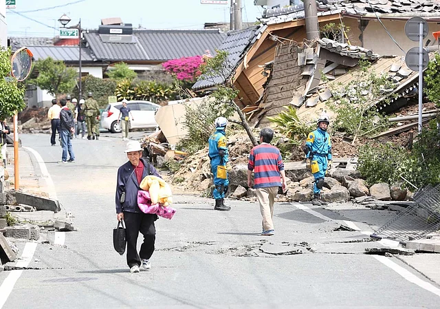 An earthquake-hit Japan, Kumamoto Prefecture mashiki. (Photo: IANS)