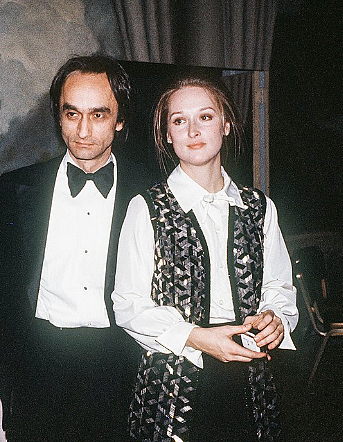 John Cazale and Meryl Streep during a 75th birthday party For Lee Strasberg (Photo courtesy: Twitter)
