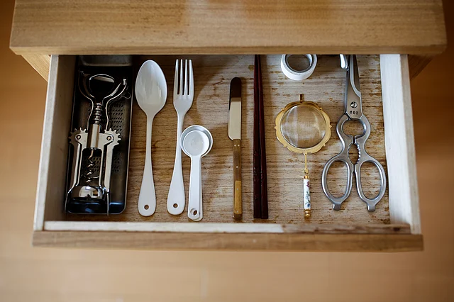 Utensils lie in a kitchen drawer in the home of minimalist Saeko Kushibiki in Fujisawa, south of Tokyo. (Photo: Reuters) 