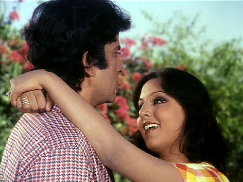 Neetu Singh with Shashi Kapoor in <i>Deewar.</i>