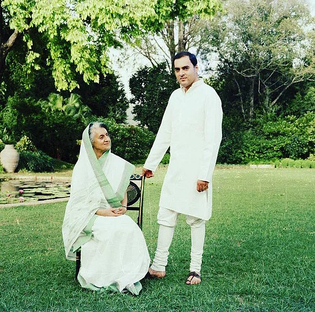 A rare photo of Rajiv Gandhi with Indira Gandhi.