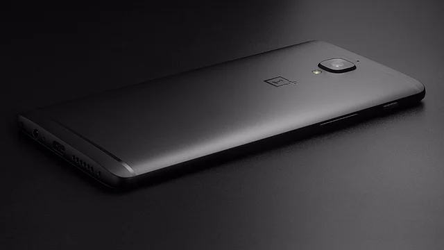OnePlus 3 had a premium metal body design. 