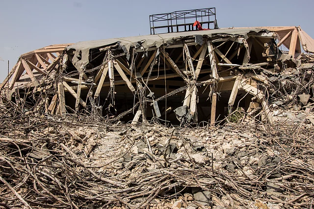 Ruins of Hall of Nations after its demolition. (Photo: Abhilash Mallick/<b>The Quint</b>)