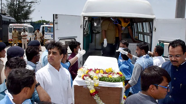 Mortal remains being brought to Surat.