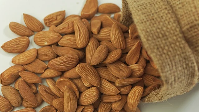 Soaked almonds are good for relieving stress and anxiety.