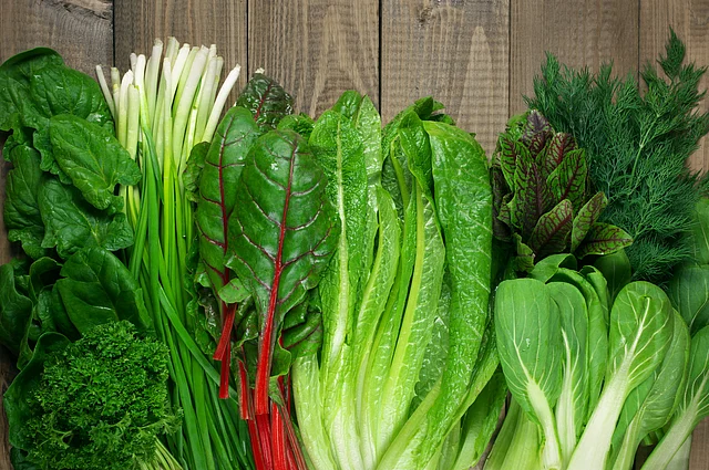 All leafy greens are high in fiber and low in calorie.