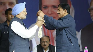 Former Prime Minister Manmohan Singh in Ahmedabad on 7 November.