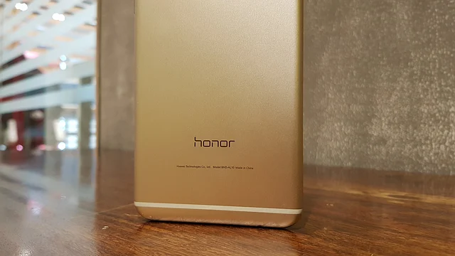 The phone sports a full metal design 