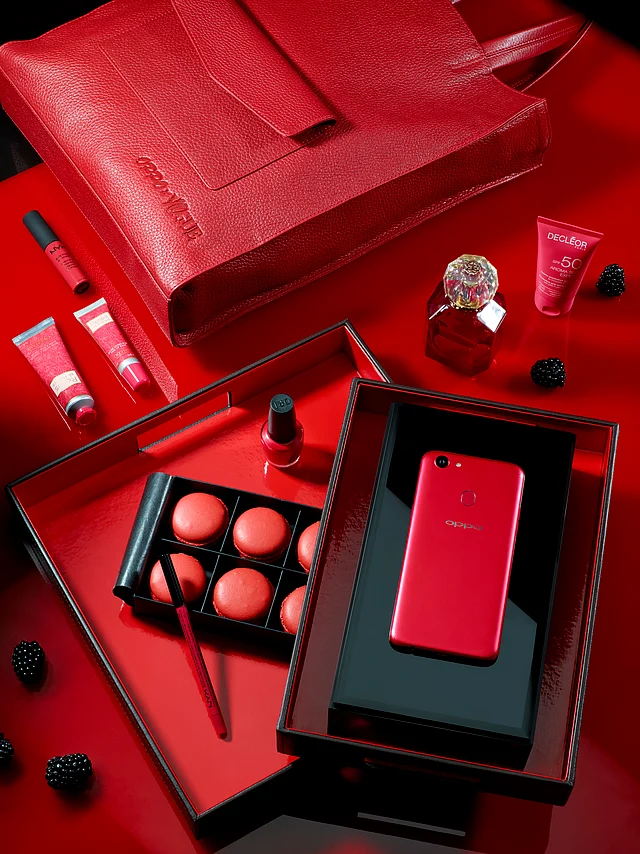 OPPOxVogue gift bag swag