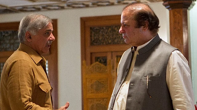 Nawaz Sharif and brother Shehbaz Sharif.