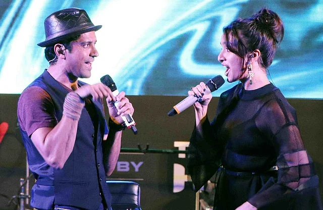 Farhan Akhtar and Shraddha Kapoor at the <i>Rock On 2 </i>concert.