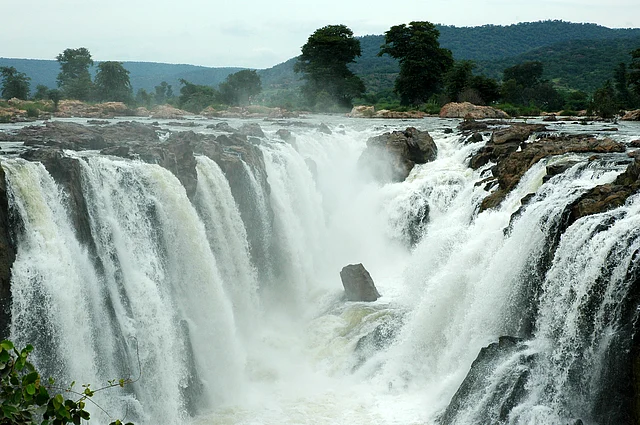 Hogenakkal Falls.
