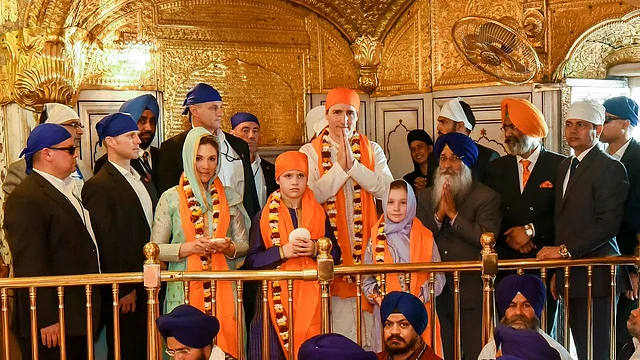 Canadian Prime Minister Justin Trudeau with his family at the Golden Temple.