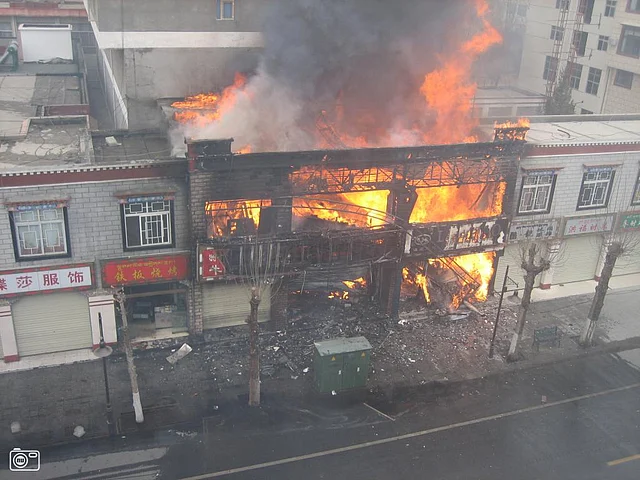 Lhasa burning on 14 March 2008.