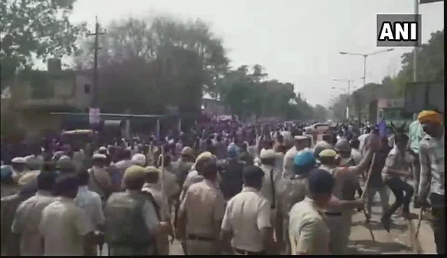 Police lathi charge protesters in Haryana’s Yamunanagar on 02 April 2018.