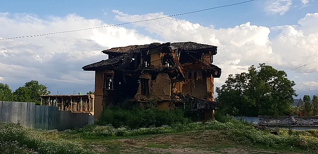 Dilapidated house of a Pandit (a common sight).