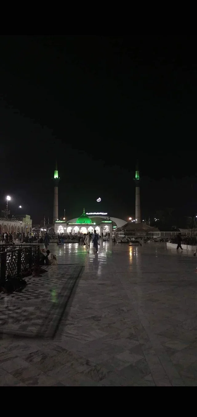 Dataa darbaar pakistan 