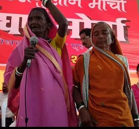 Jijabai (L) in pink saree.