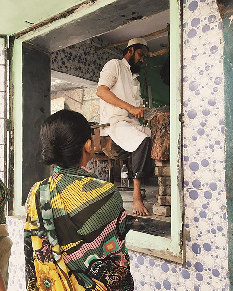 <i>Chachas</i> who sell mutton for the most important family meal of the week: the Sunday lunch 
