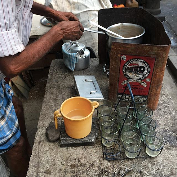 To note: The water mug at the <i>chaiwallah </i>