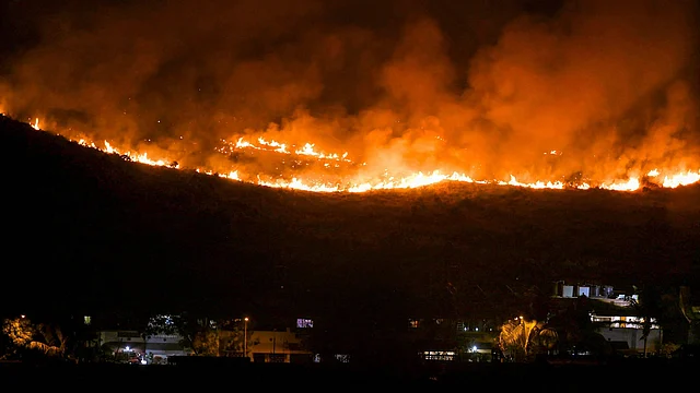 A fire broke out near Mumbai’s Goregaon area on Monday, 3 December.