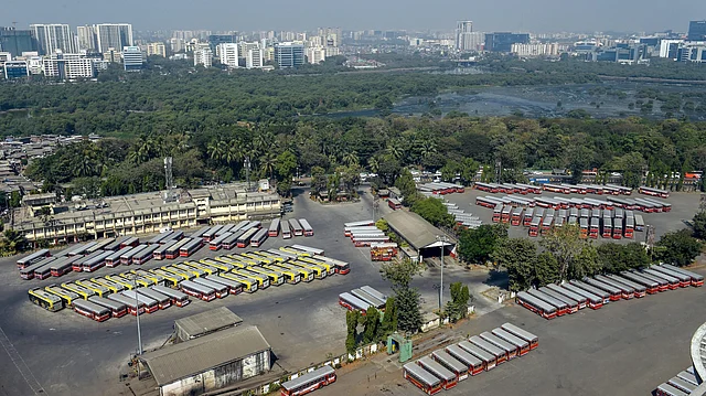 A view of Dharavi depot on Wednesday, 9 January, after over 32,000 employees of Mumbai’s civic transport undertaking BEST went on an indefinite strike since midnight over their demands, including higher wages.
