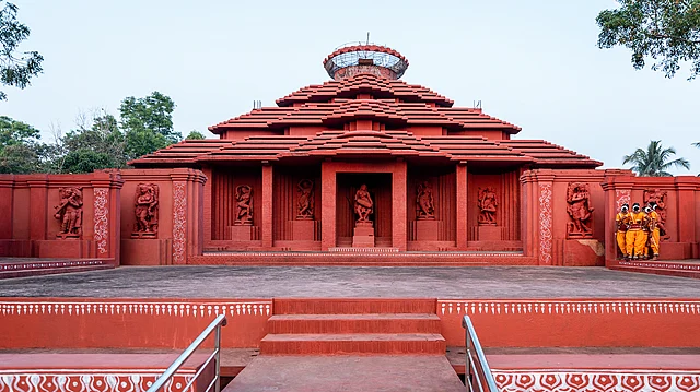 The Konark Natya Mandap hosts the Konark Dance Festival every year.