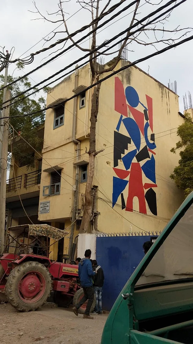Painter Sanskar Savant’s mural titled ‘Saat foota’.
