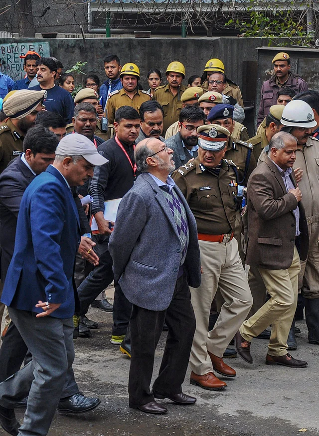 Lt Governor of Delhi Anil Baijal arrives to visit Karol Bagh’s Hotel Arpit Palace where a massive fire broke out.