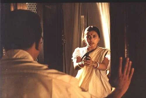 Rani Mukerji jokingly threatens to shoot Kamal Haasan.