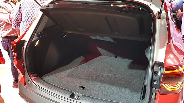 The Kia Seltos appears to have a fairly spacious boot, but no specs were revealed as yet.