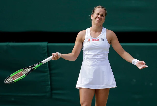 Williams moved into the final at the All England Club with a 6-1, 6-2 victory over an overmatched Barbora Strycova.