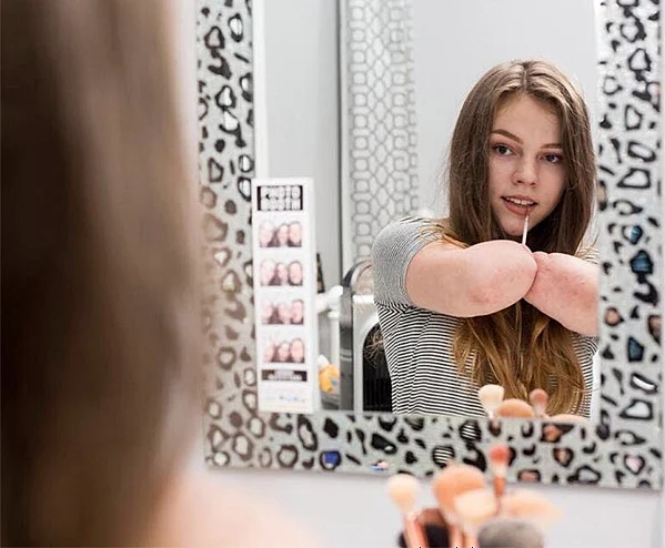 Isabelle’s make-up tutorials have taken the internet by storm