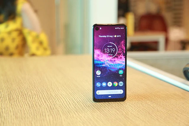 The phones comes with Android 9.0 out of the box. 