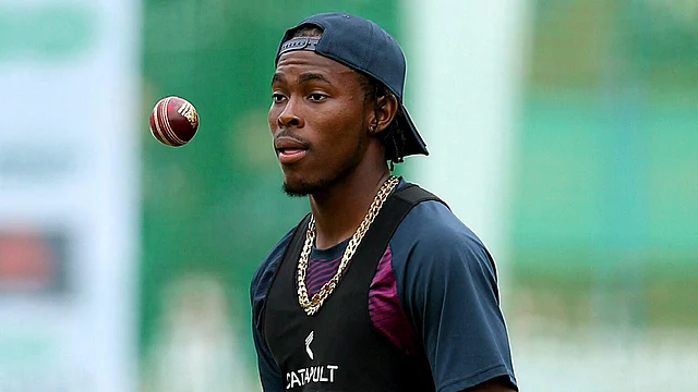 A side strain ruled Jofra Archer out of contention for the first Test at Edgbaston.
