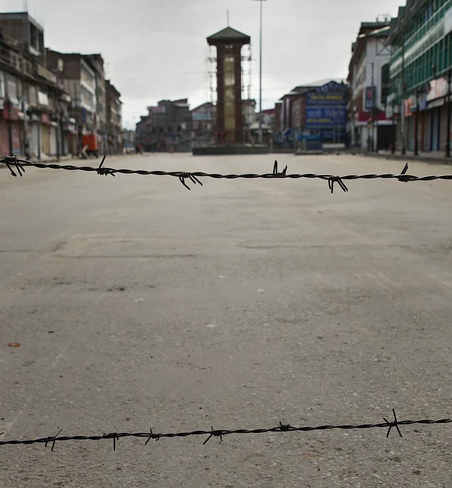 This picture of Srinagar’s Lal Chowk by PTI conveys the complete lockdown in Kashmir