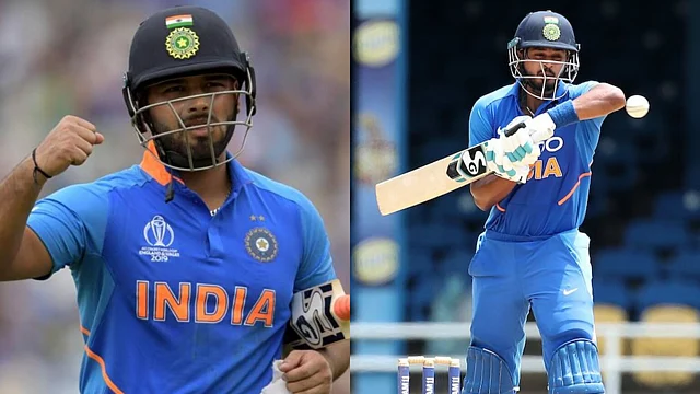 Shreyas Iyer (left) threw a strong challenge at Rishabh Pant for the number four position with a 68-ball 71 in the second ODI.
