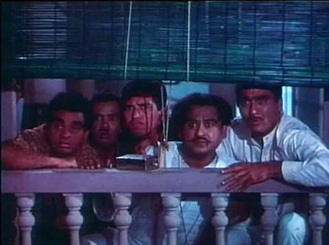 A still from <i>Padosan</i>.