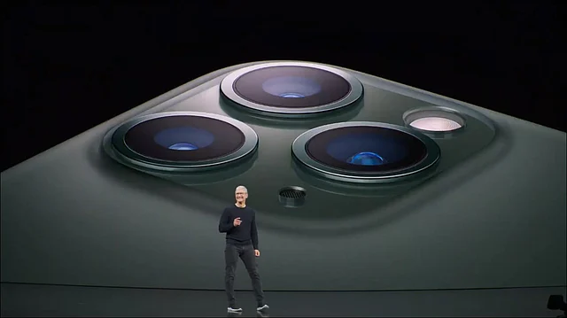 Three rear cameras on iPhone is happening.