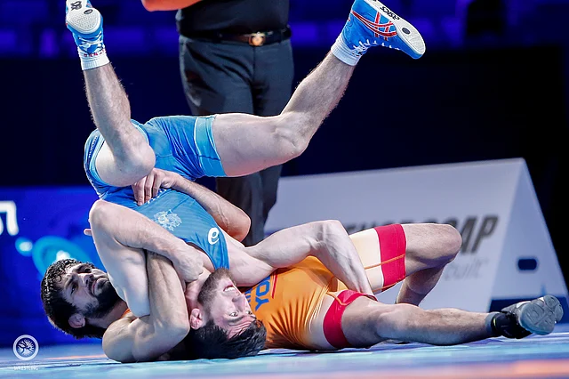 Ravi Kumar fights Zavur Uguev in the semi-final of the World Championship. 