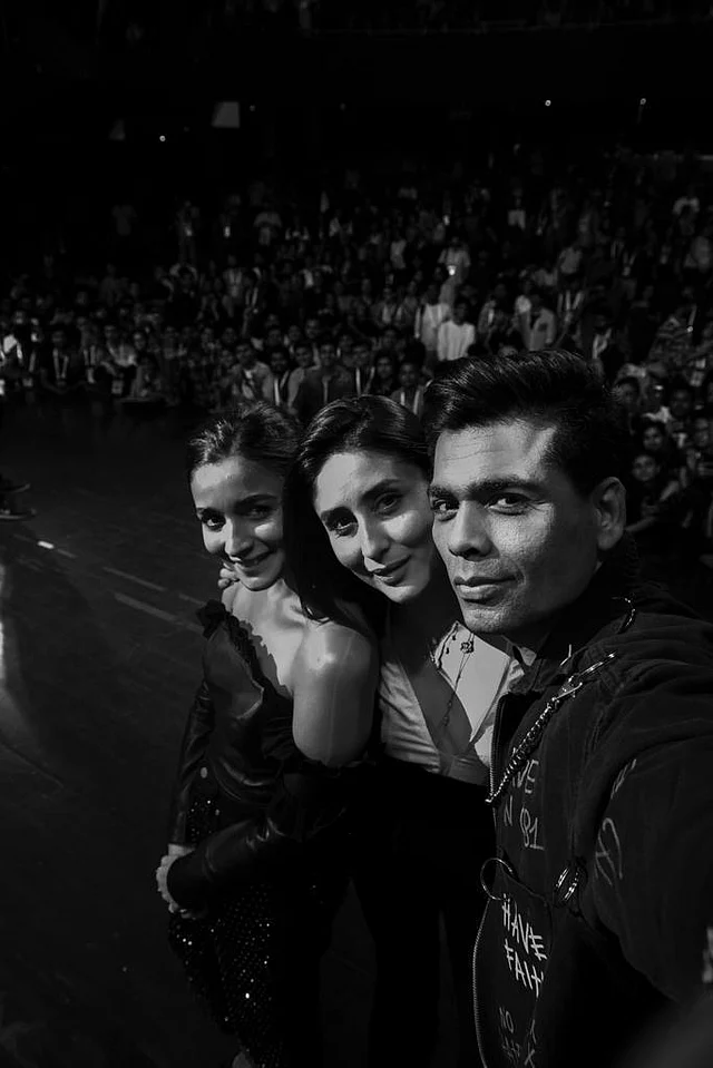 Alia, Karan and Kareena click a selfie. 