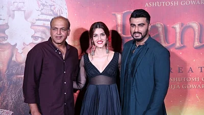 Mumbai: Actors Arjun Kapoor, Kriti Sanon and director Ashutosh Gowariker during the song launch of their upcoming film “Panipat” in Mumbai on Nov 23, 2019. 