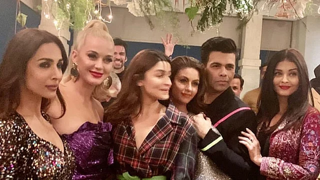 Malaika Arora, Alia Bhatt, Karan Johar, Aishwarya Rai Bachchan & Jacqueline Fernandez with Katy Perry. 