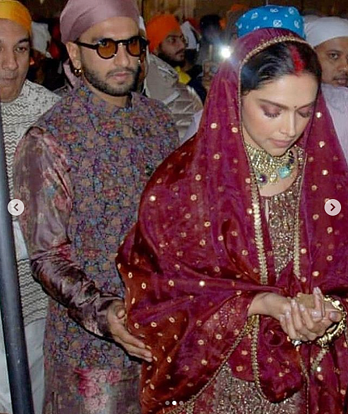 Deepika knows exactly when the camera is on her. 