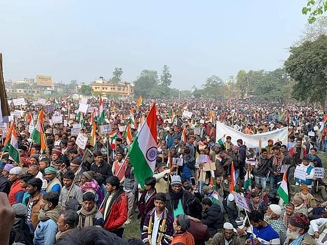Lakhs gathered in different towns of Champaran District including Dhaka, Raxaul, Adapur, Sagauli, Motihari.