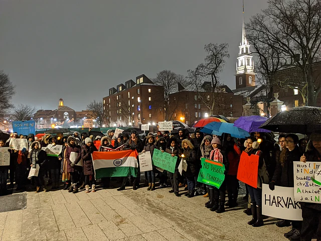 Braving cold, students protest at Harvard.