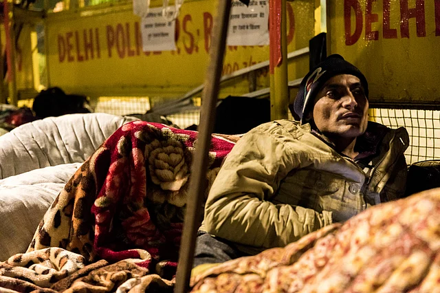 On a hunger strike for seven days, and despite a trip to the hospital and on a drip, he stays awake, biding his time by surfing on his phone occasionally. 